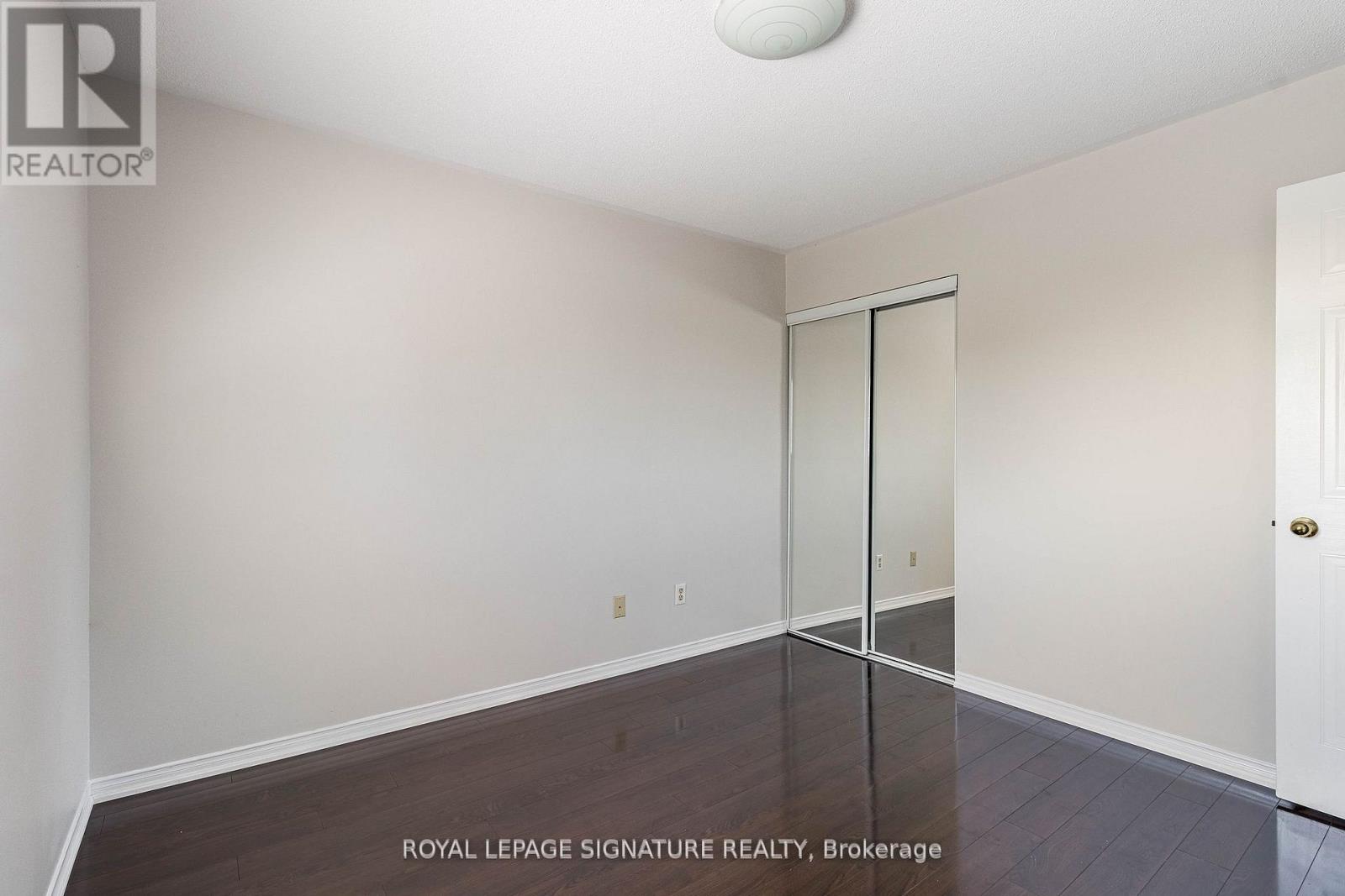 37 Richwood Crescent, Brampton, Ontario  L6X 4K8 - Photo 25 - W12594212