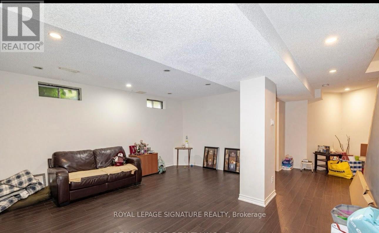 37 Richwood Crescent, Brampton, Ontario  L6X 4K8 - Photo 33 - W12594212