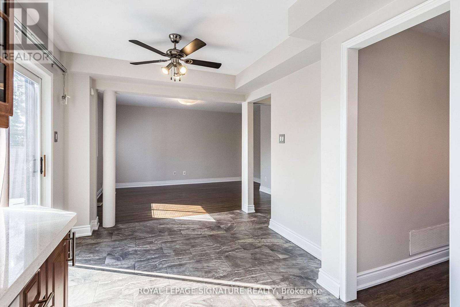 37 Richwood Crescent, Brampton, Ontario  L6X 4K8 - Photo 7 - W12594212