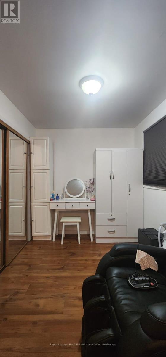 Main - 1109 Caven Street, Mississauga, Ontario  L5G 4J6 - Photo 10 - W12594214