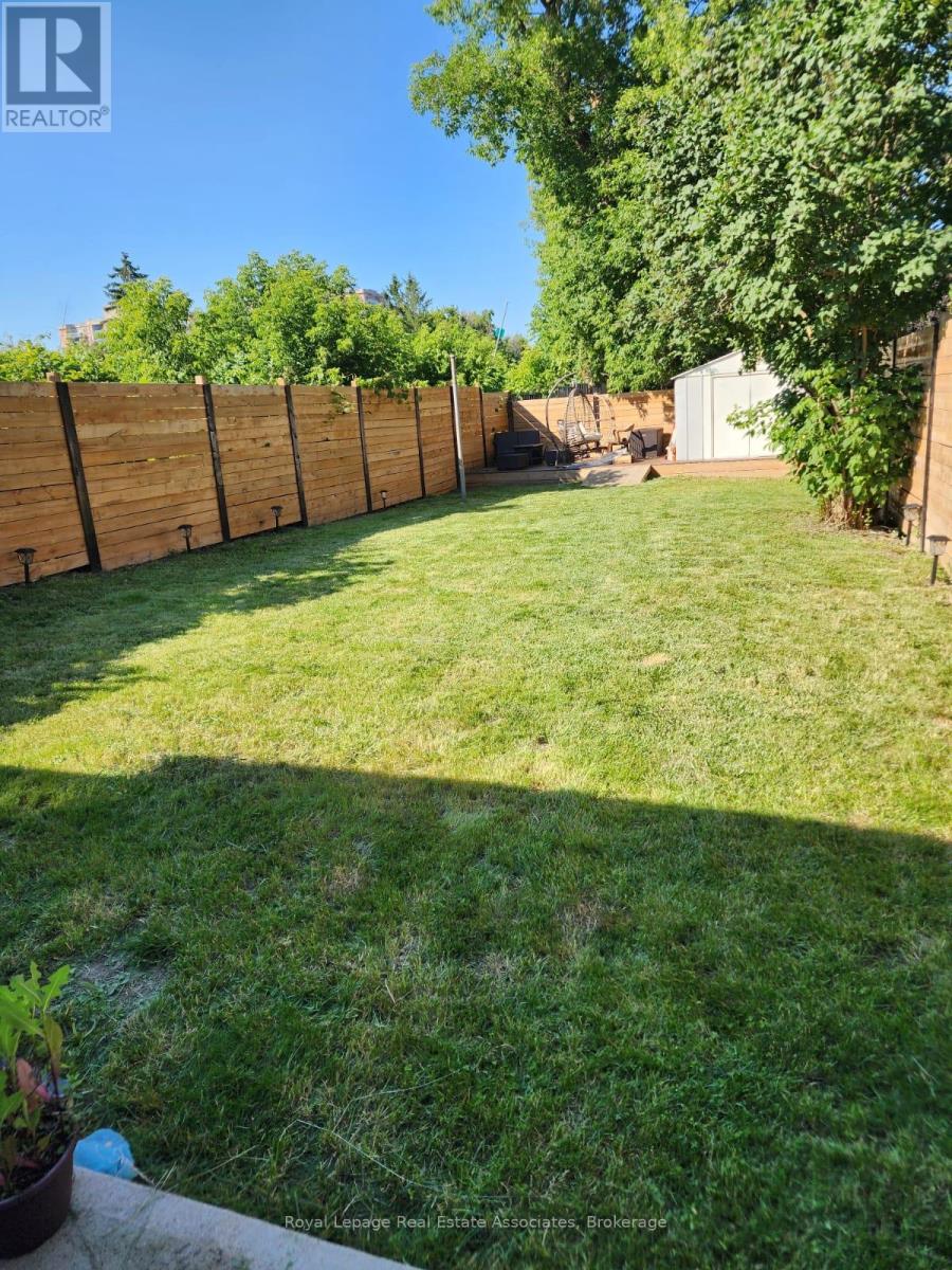 Main - 1109 Caven Street, Mississauga, Ontario  L5G 4J6 - Photo 11 - W12594214