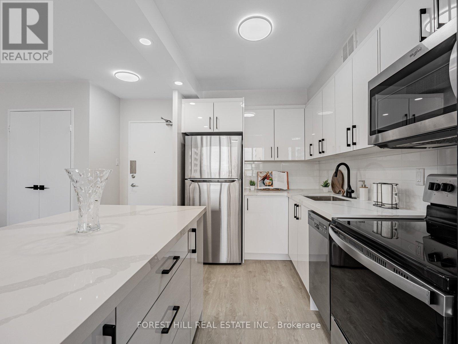 1918 - 377 Ridelle Avenue, Toronto, Ontario  M6B 1K2 - Photo 8 - W12594216