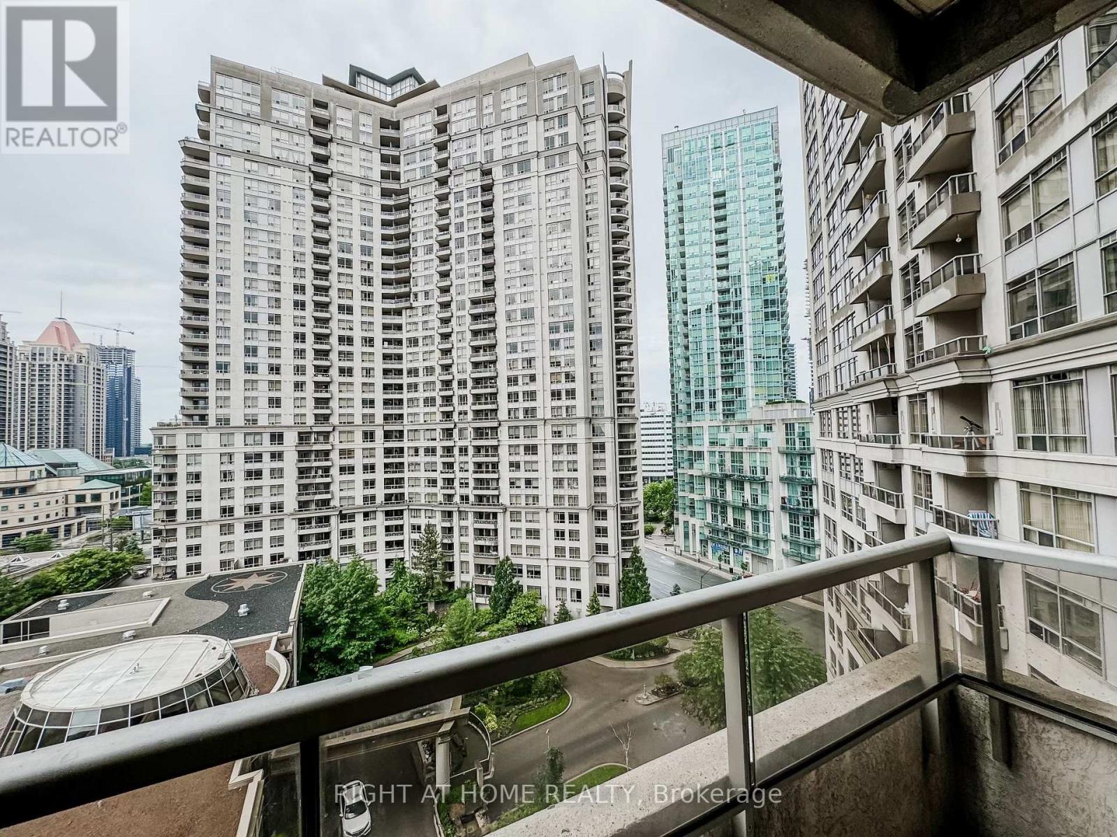 1118 - 3880 Duke Of York Boulevard, Mississauga, Ontario  L5B 4M7 - Photo 17 - W12594220