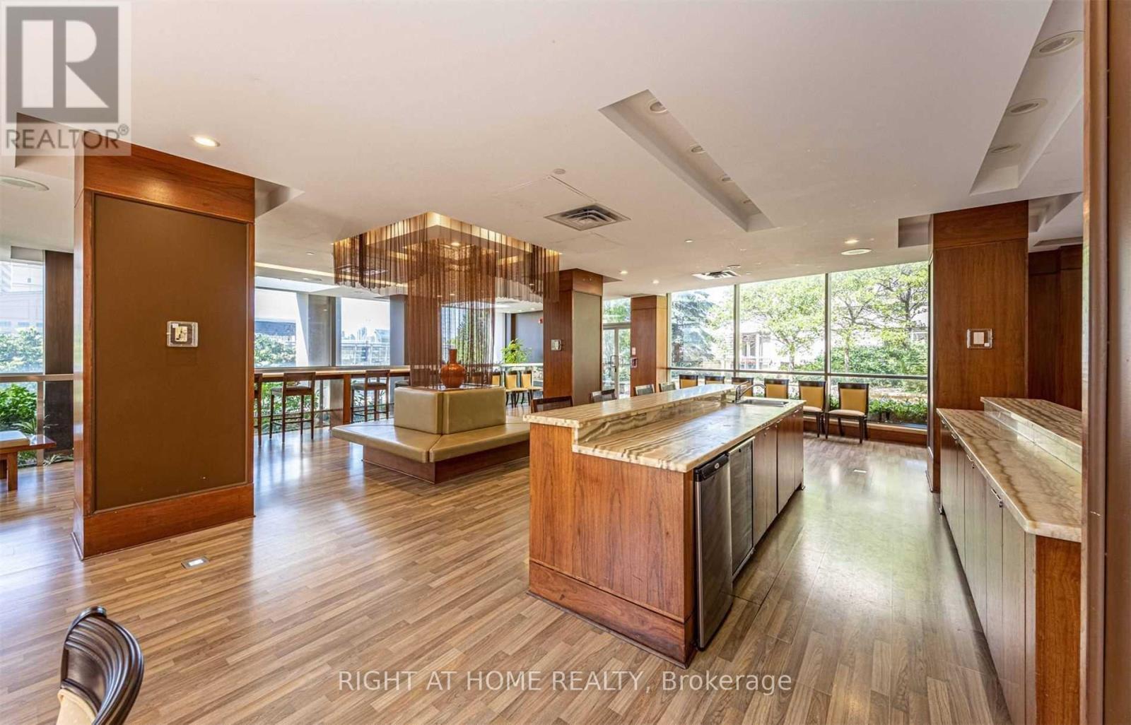 1118 - 3880 Duke Of York Boulevard, Mississauga, Ontario  L5B 4M7 - Photo 24 - W12594220