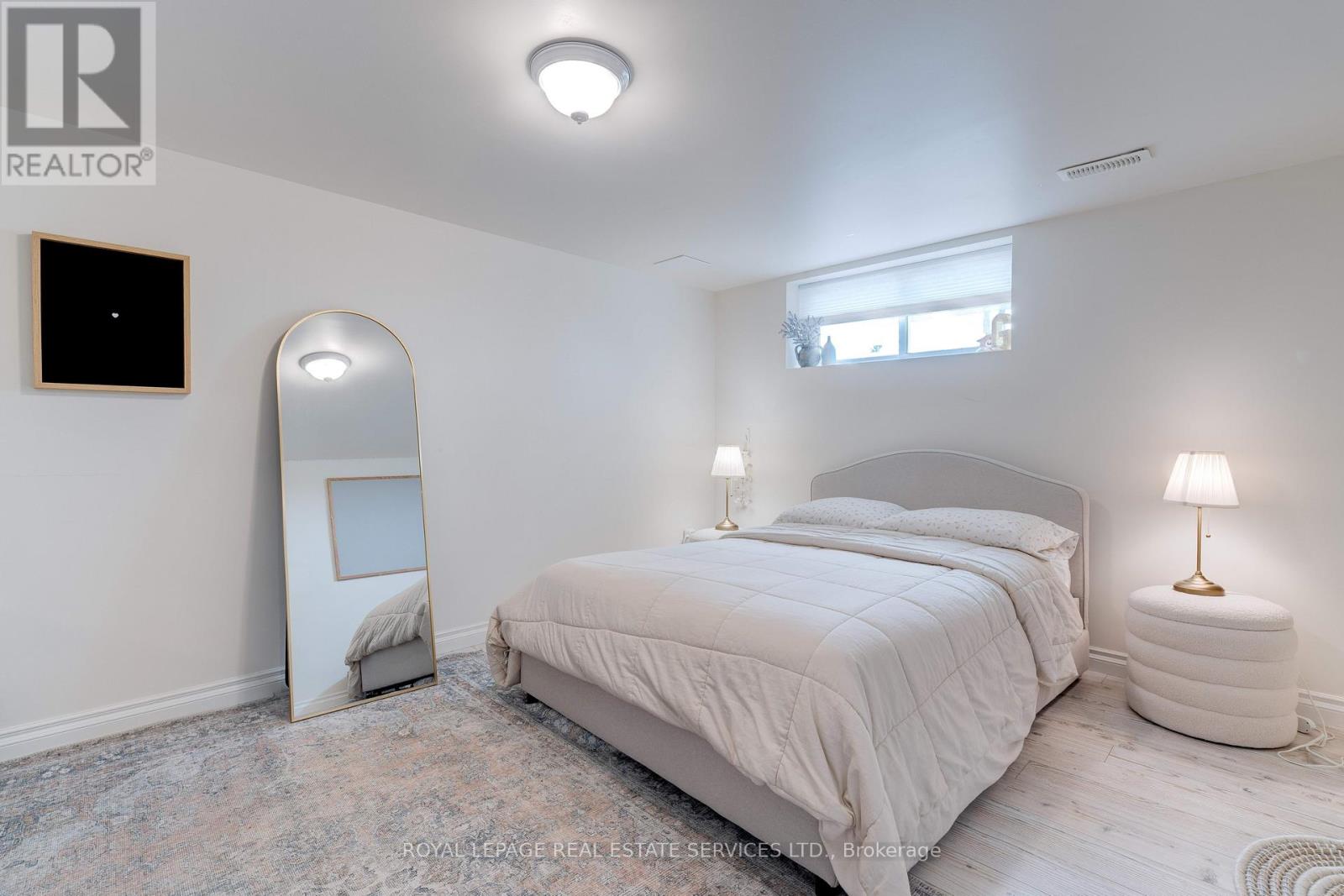 41 Fairwood Place E, Burlington, Ontario  L7T 2B7 - Photo 32 - W12594222