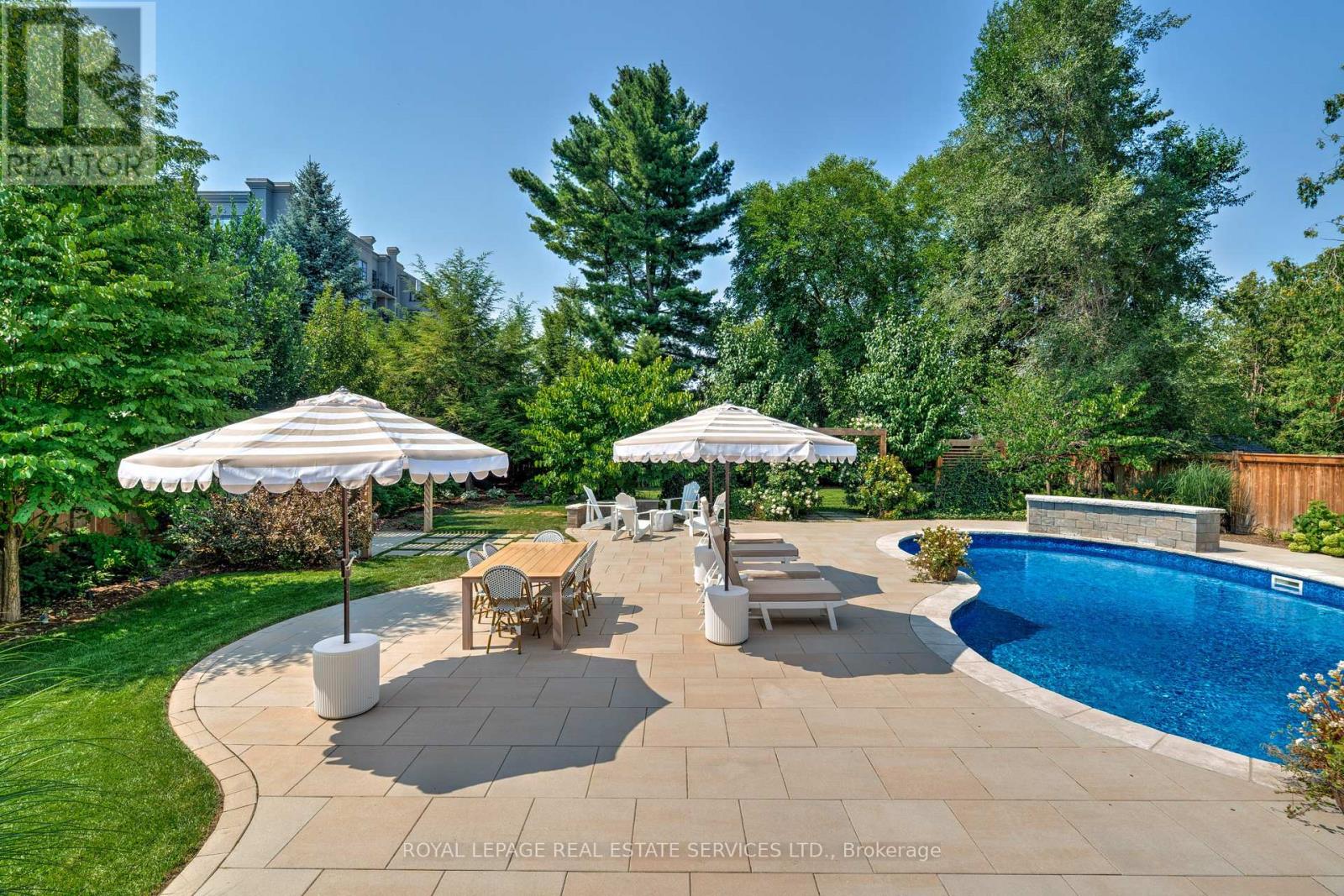 41 Fairwood Place E, Burlington, Ontario  L7T 2B7 - Photo 36 - W12594222