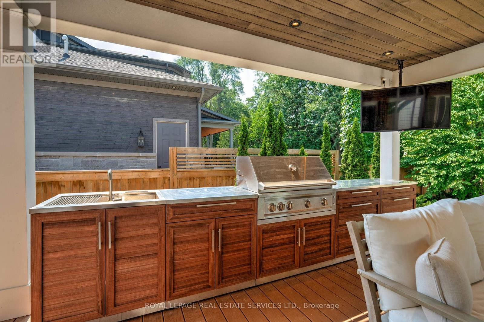 41 Fairwood Place E, Burlington, Ontario  L7T 2B7 - Photo 41 - W12594222