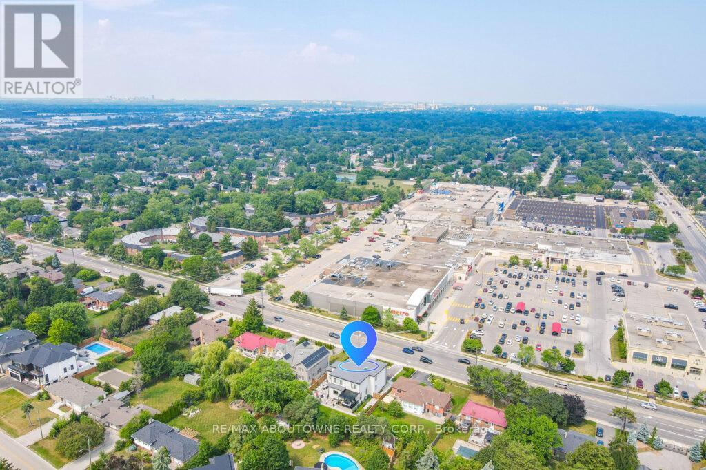 334 Third Lane, Oakville, Ontario  L6L 4A4 - Photo 43 - W12594248