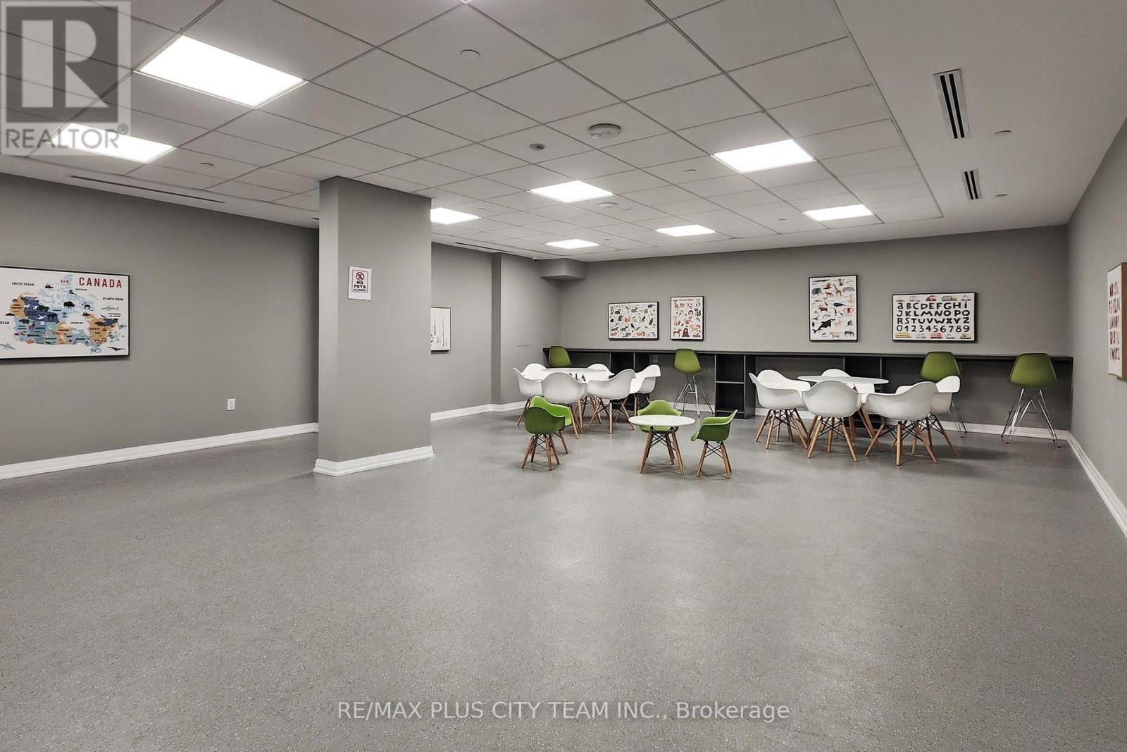 2010 - 50 Thomas Riley Road, Toronto, Ontario M9B 0C5 - Photo 17 - W12594250