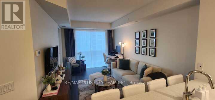 2010 - 50 Thomas Riley Road, Toronto, Ontario M9B 0C5 - Photo 2 - W12594250