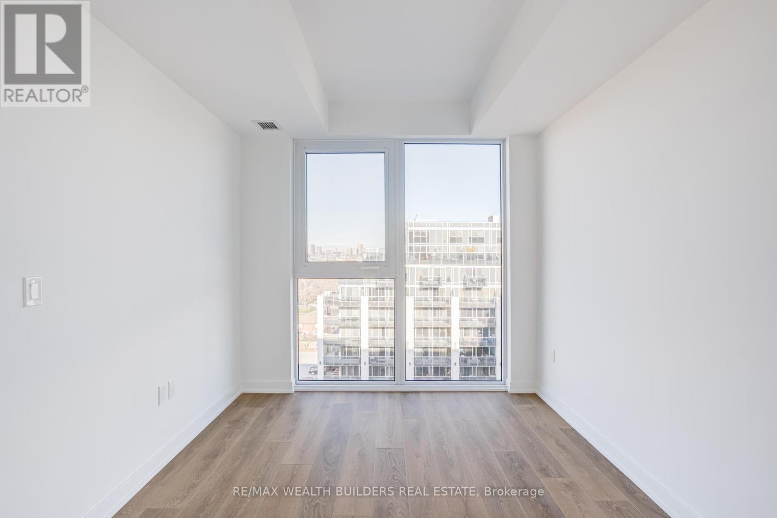 718 - 1037 The Queensway, Toronto, Ontario M8Z 6C7 - Photo 11 - W12594258