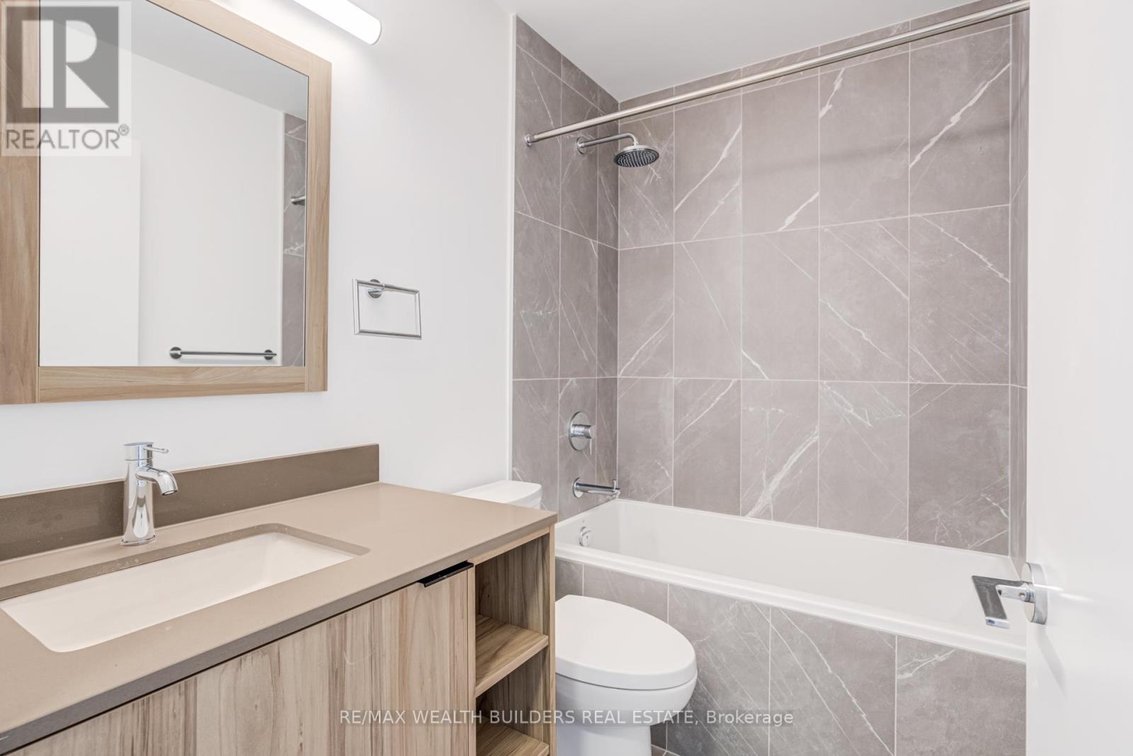 718 - 1037 The Queensway, Toronto, Ontario M8Z 6C7 - Photo 18 - W12594258