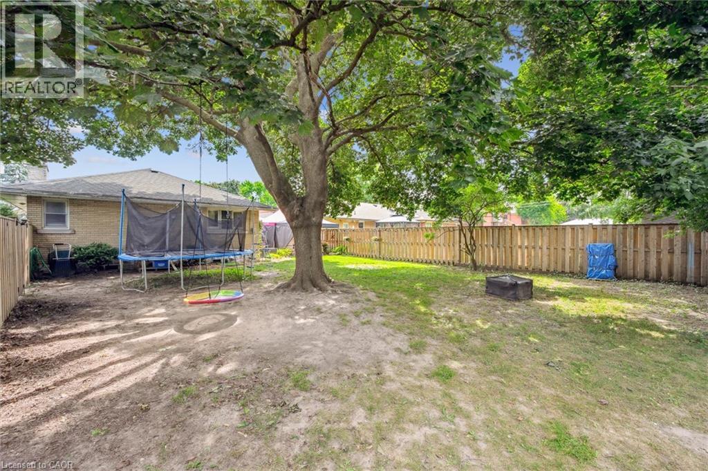 143 Bruce Street, Kitchener, Ontario  N2B 1Y9 - Photo 40 - 40750218