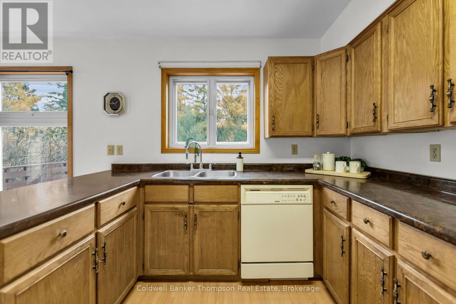 41 Hodges Lane, Huntsville, Ontario  P1H 1M7 - Photo 11 - X12594440