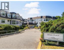 301 1521 Church Ave Ophir Place, Saanich, Ca