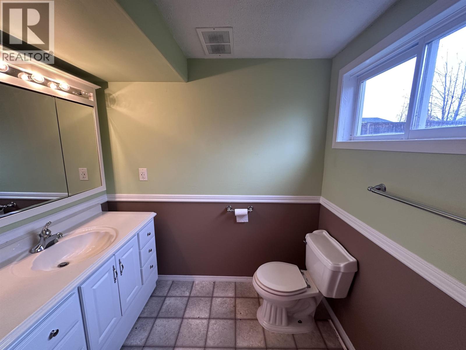 3916 Cottonwood Road, Fort Nelson, British Columbia  V0C 1R0 - Photo 24 - R3071310