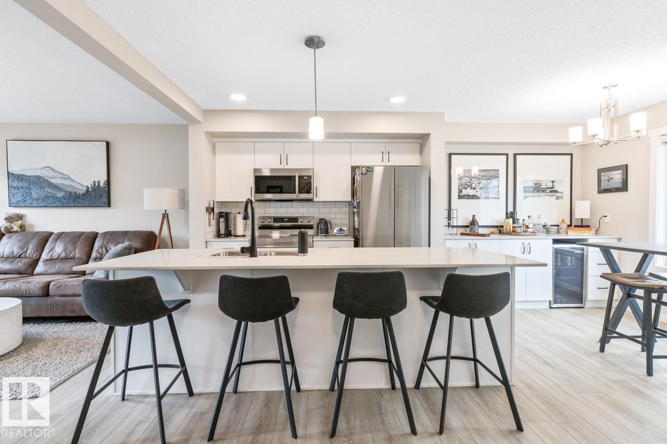 #110 1530 Tamarack Bv Nw, Edmonton, Alberta  T6T 2E6 - Photo 2 - E4458614