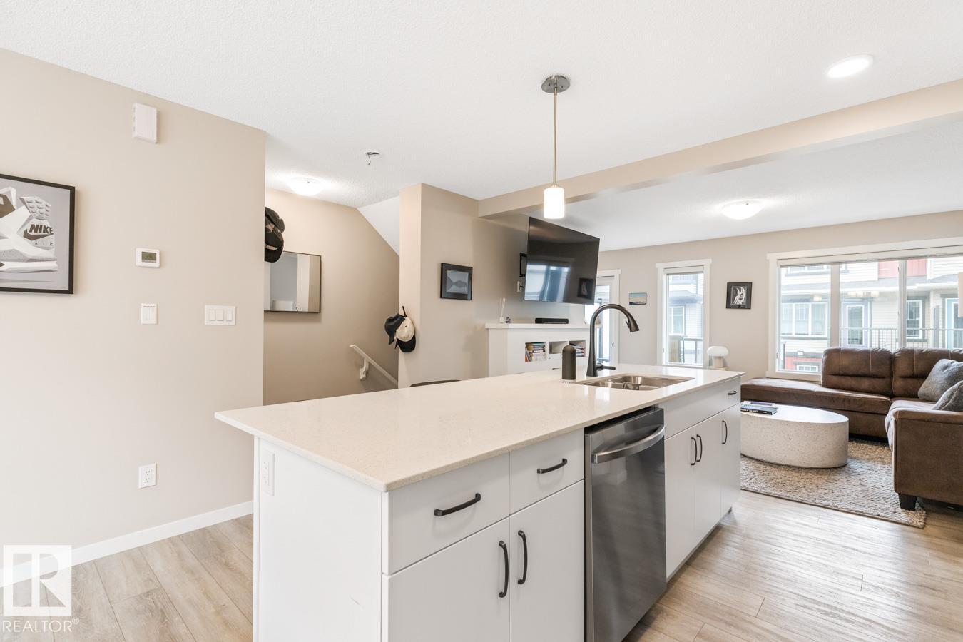 #110 1530 Tamarack Bv Nw, Edmonton, Alberta  T6T 2E6 - Photo 5 - E4458614