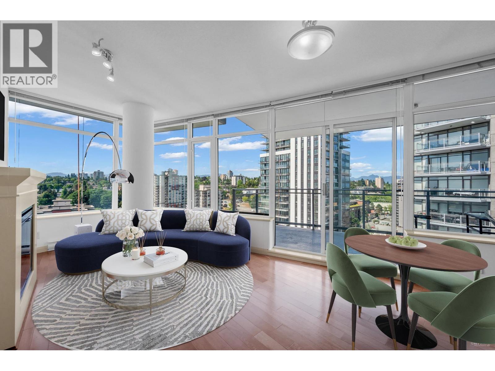 2706 898 Carnarvon Street, New Westminster, British Columbia  V3M 0C3 - Photo 1 - R3071412