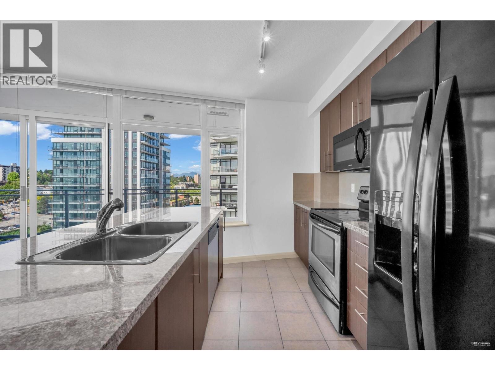 2706 898 Carnarvon Street, New Westminster, British Columbia  V3M 0C3 - Photo 4 - R3071412