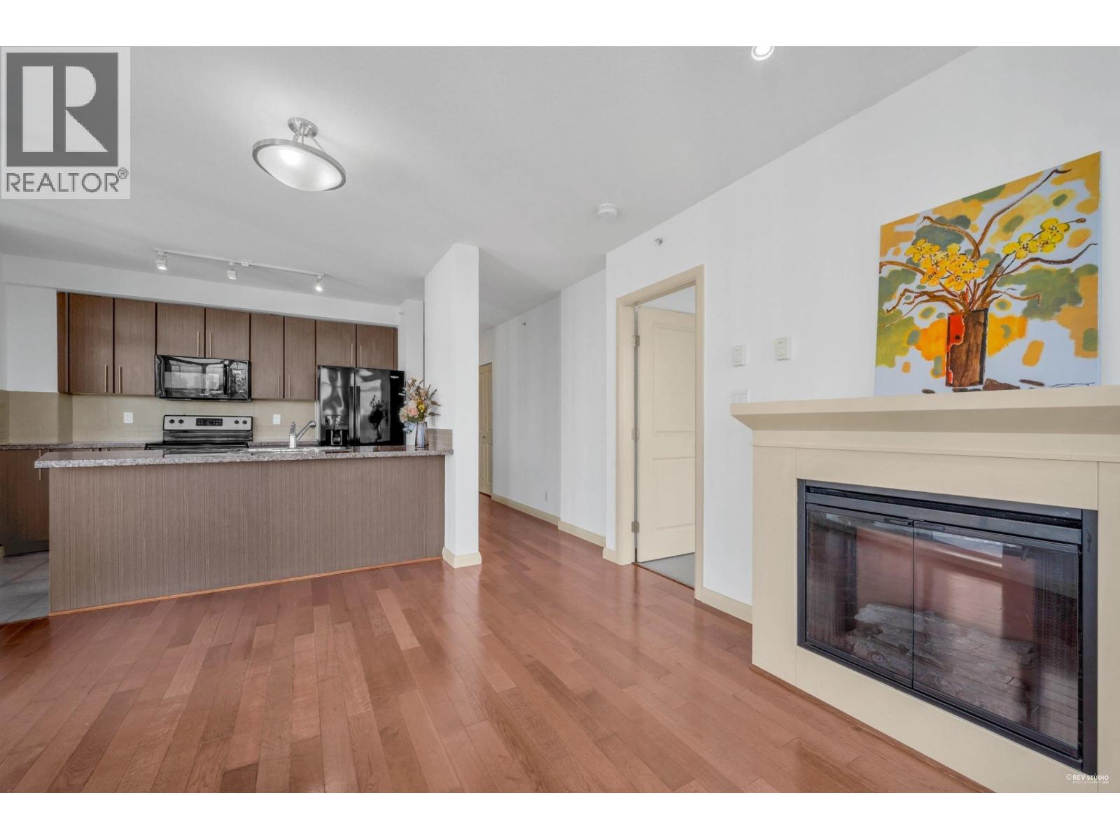 2706 898 Carnarvon Street, New Westminster, British Columbia  V3M 0C3 - Photo 2 - R3071412