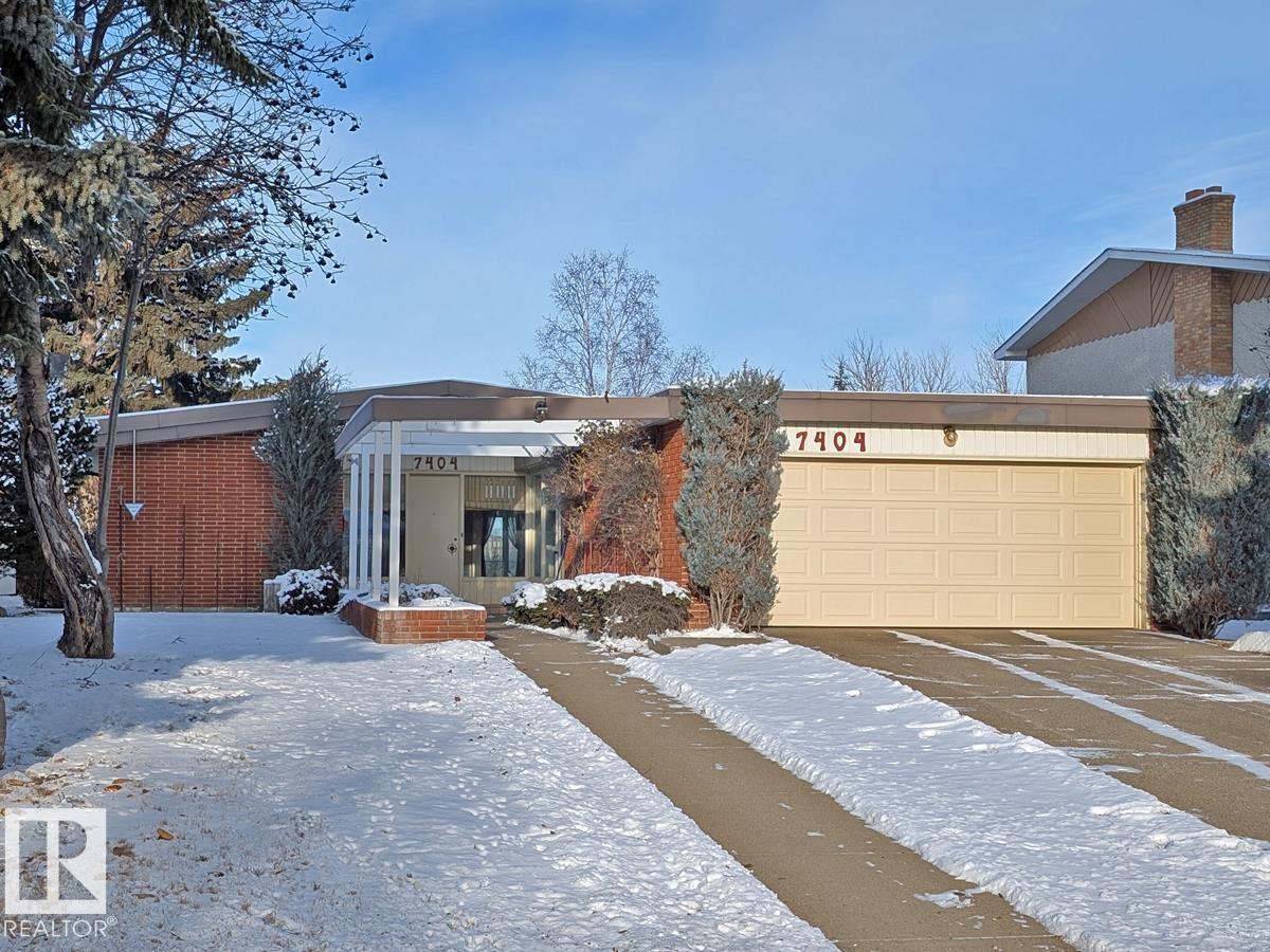 7404 Rowland Rd Nw, Edmonton, Alberta  T6A 3W1 - Photo 1 - E4467226