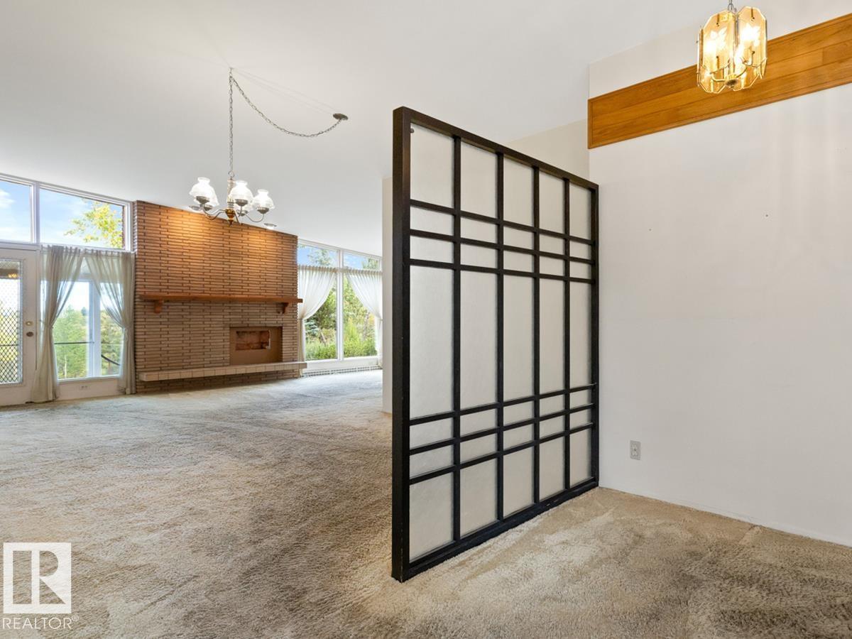 7404 Rowland Rd Nw, Edmonton, Alberta  T6A 3W1 - Photo 10 - E4467226