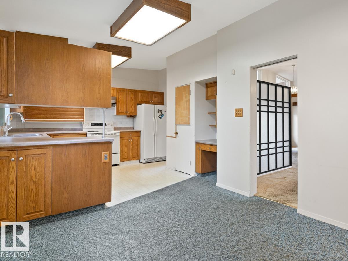 7404 Rowland Rd Nw, Edmonton, Alberta  T6A 3W1 - Photo 19 - E4467226