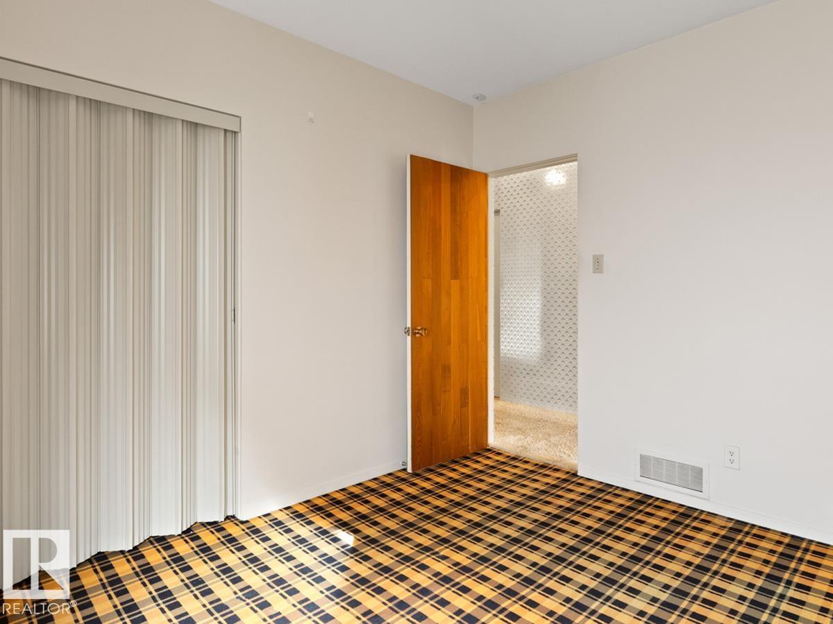 7404 Rowland Rd Nw, Edmonton, Alberta  T6A 3W1 - Photo 26 - E4467226