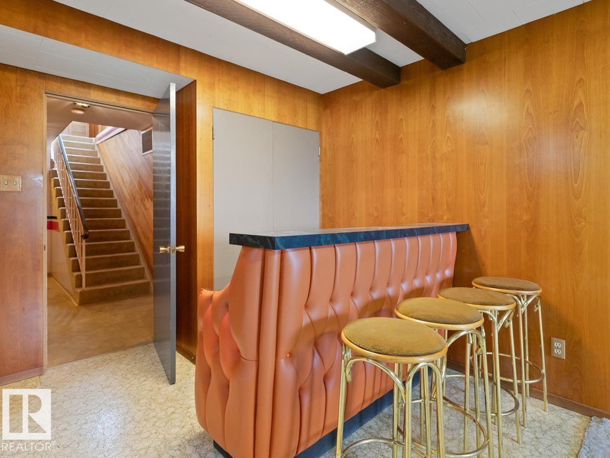 7404 Rowland Rd Nw, Edmonton, Alberta  T6A 3W1 - Photo 33 - E4467226