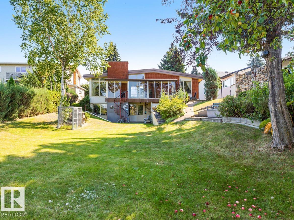 7404 Rowland Rd Nw, Edmonton, Alberta  T6A 3W1 - Photo 45 - E4467226