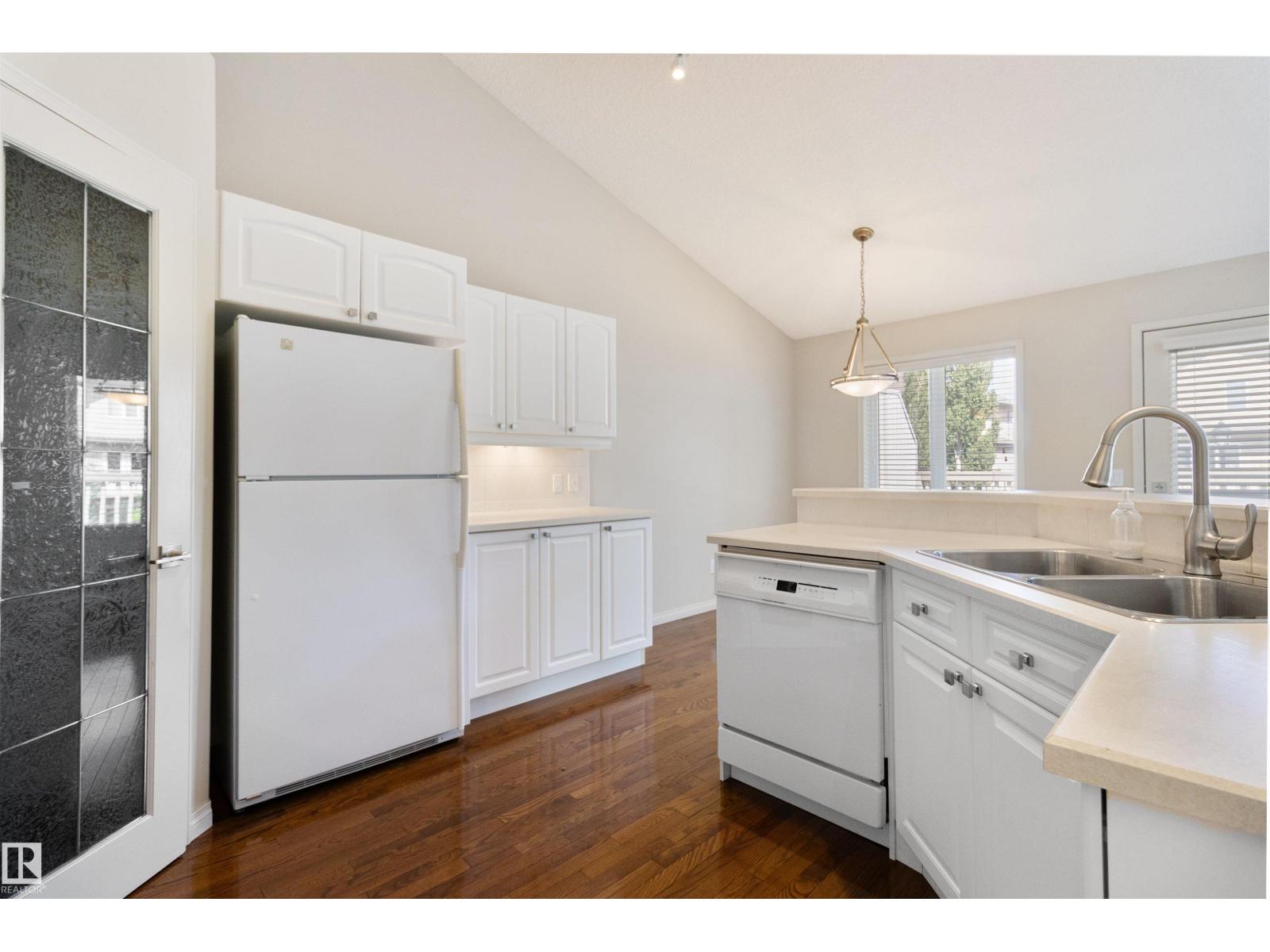 #7 10848 8 Av Sw, Edmonton, Alberta T6W 1G5 - Photo 32 - E4467228