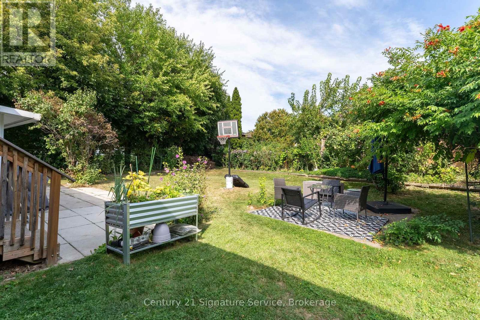 Basement - 15 Joy Court, Hamilton, Ontario  L8K 5R7 - Photo 3 - X12594226