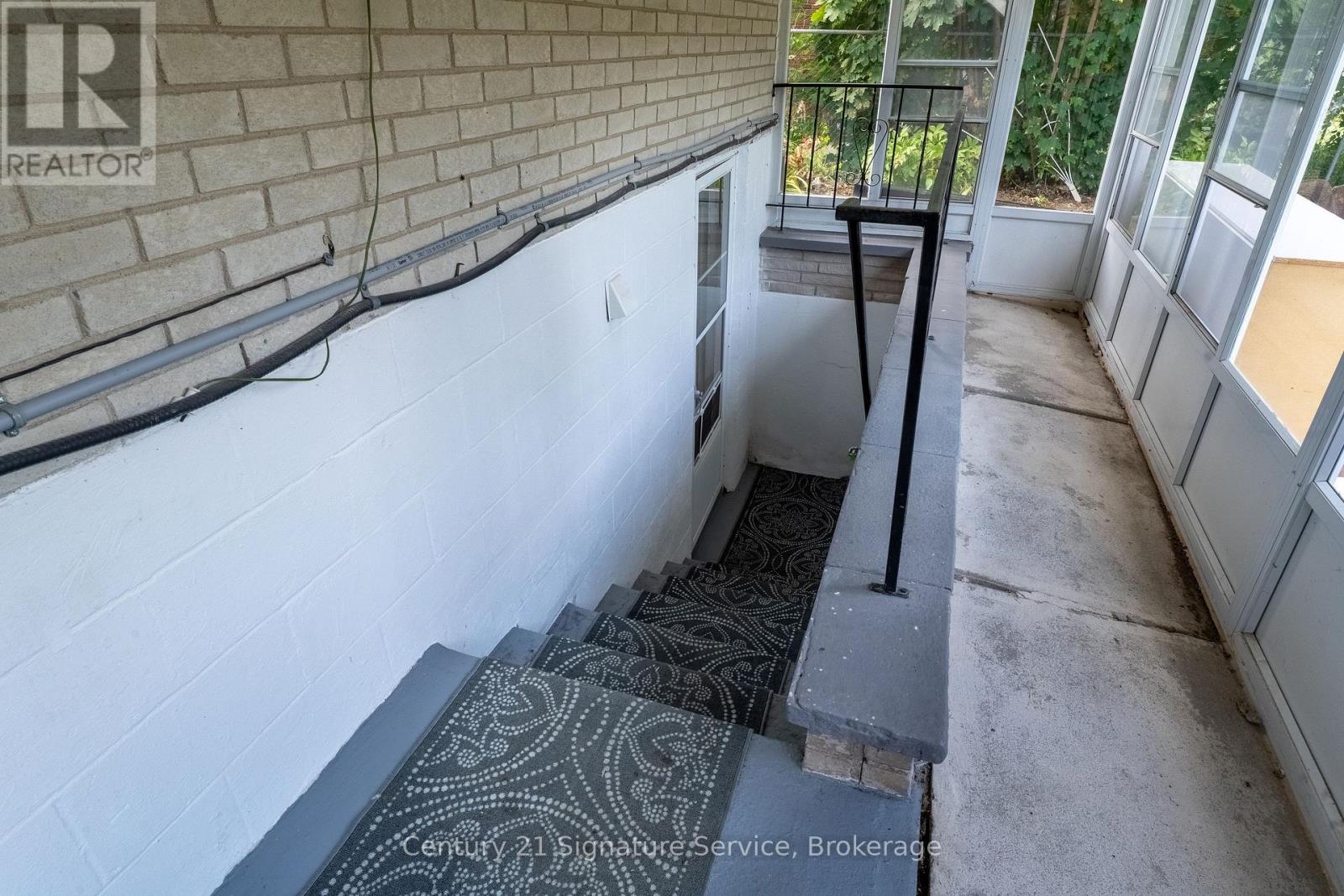 Basement - 15 Joy Court, Hamilton, Ontario  L8K 5R7 - Photo 4 - X12594226