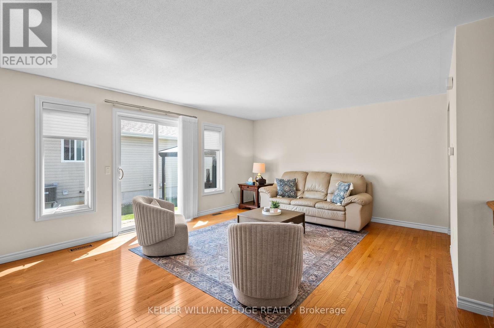 193 Glenariff Drive, Hamilton, Ontario L8N 1A5 - Photo 7 - X12594252