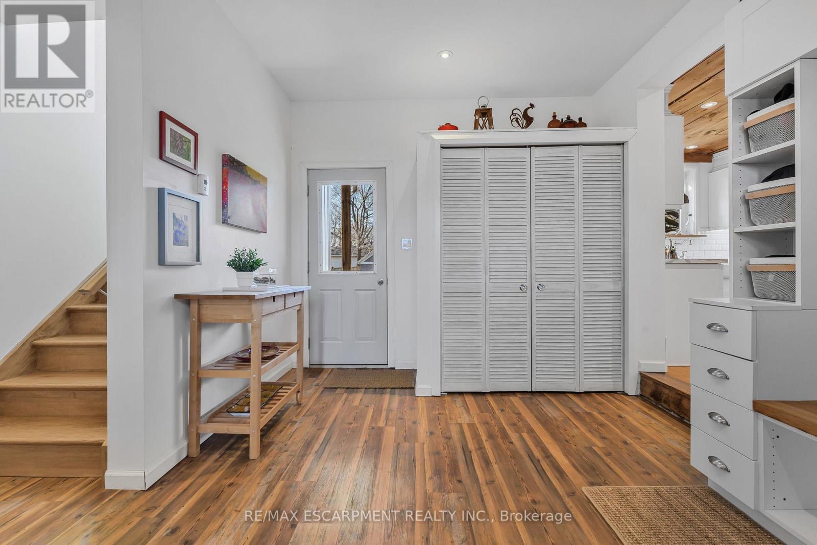 124 Colver Street, West Lincoln, Ontario  L0R 2A0 - Photo 8 - X12594302