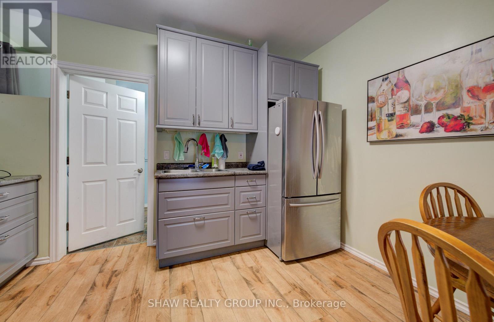 3 - 4 Perin Place, Kitchener, Ontario  N2P 1L5 - Photo 10 - X12594316