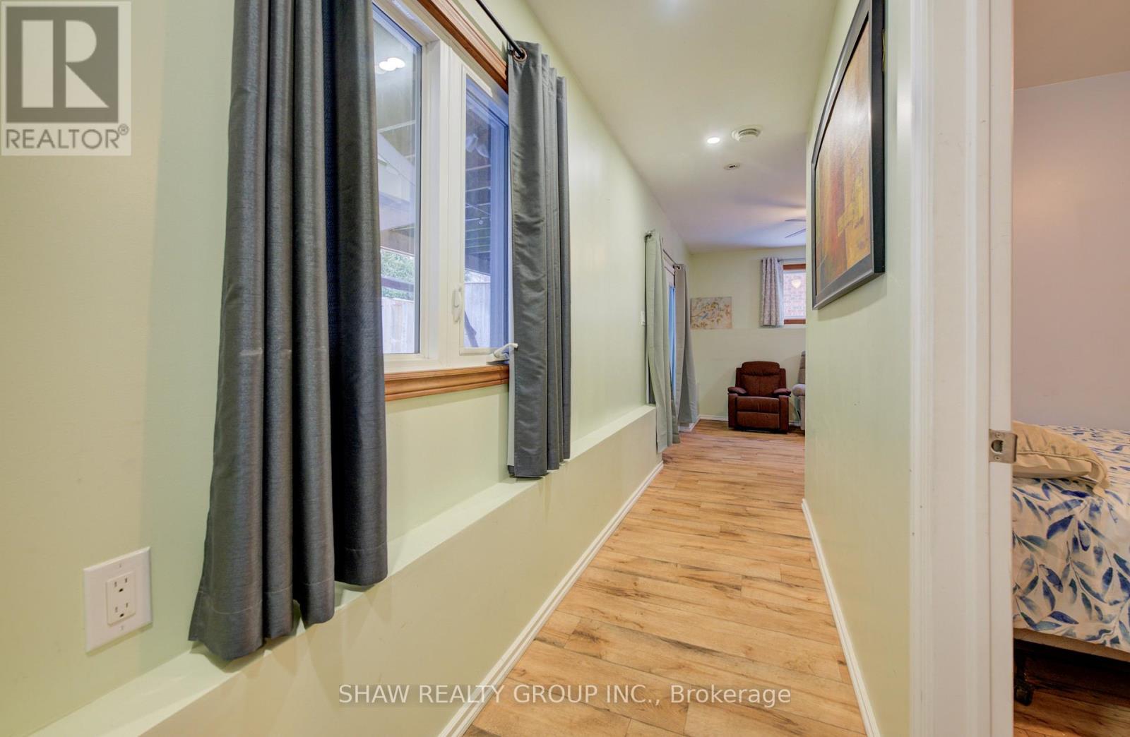 3 - 4 Perin Place, Kitchener, Ontario  N2P 1L5 - Photo 4 - X12594316