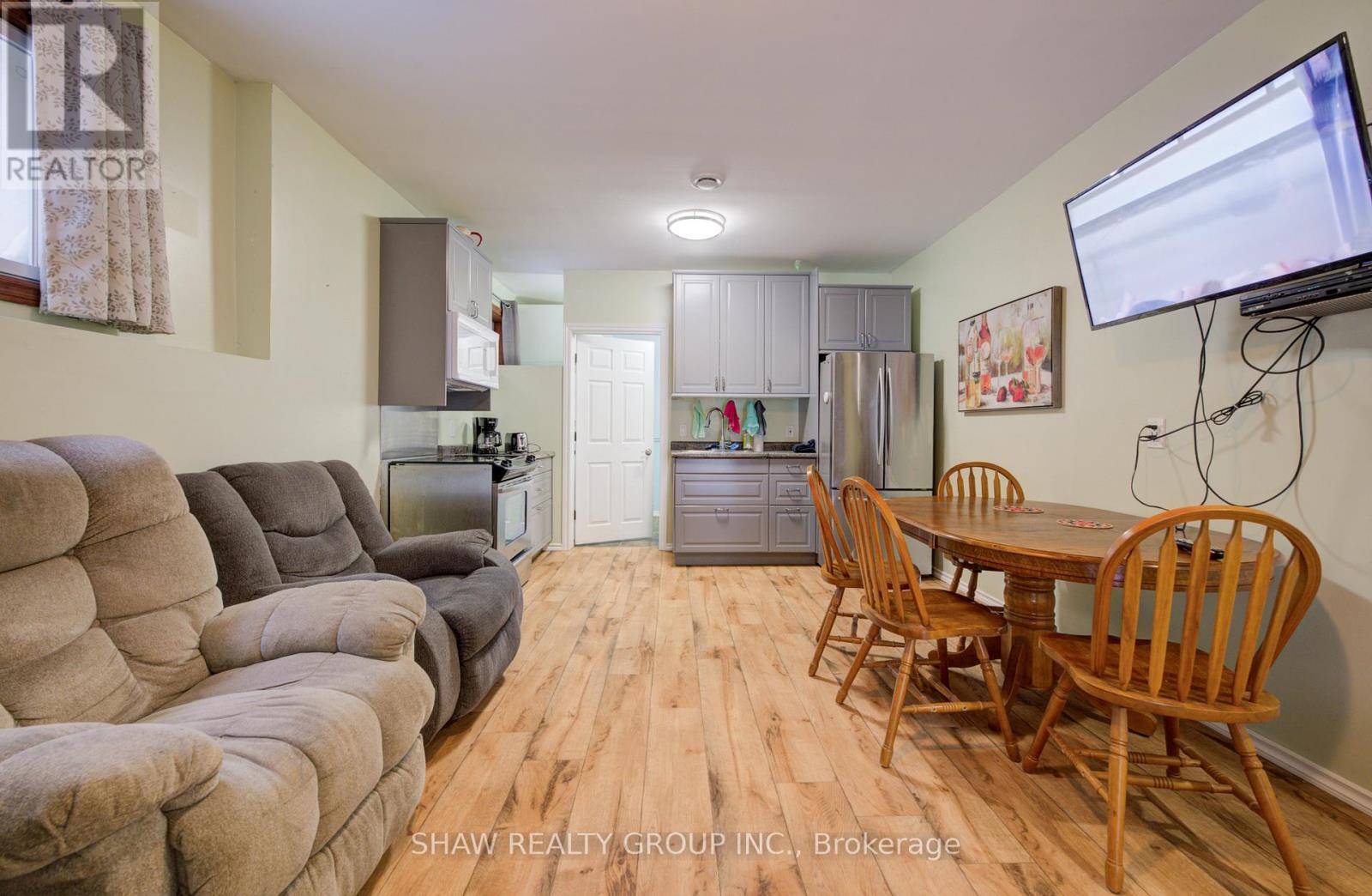 3 - 4 Perin Place, Kitchener, Ontario  N2P 1L5 - Photo 8 - X12594316