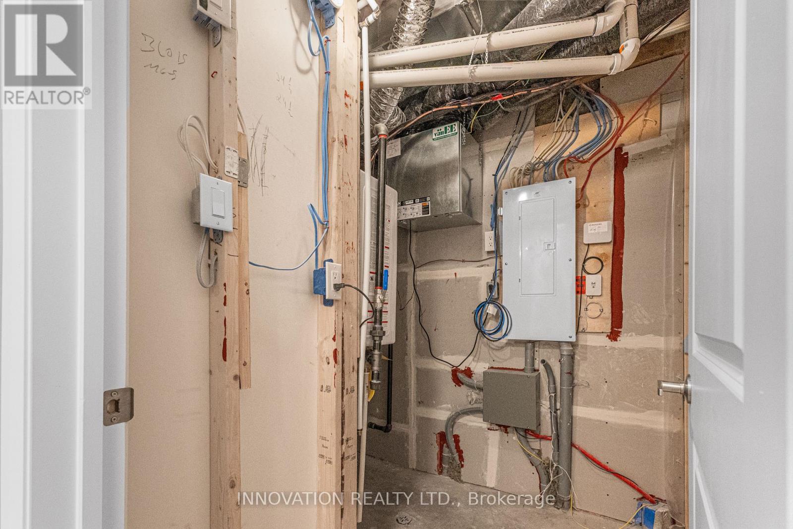 24 - 801 Glenroy Gilbert Drive, Ottawa, Ontario  K2J 5R6 - Photo 17 - X12594378