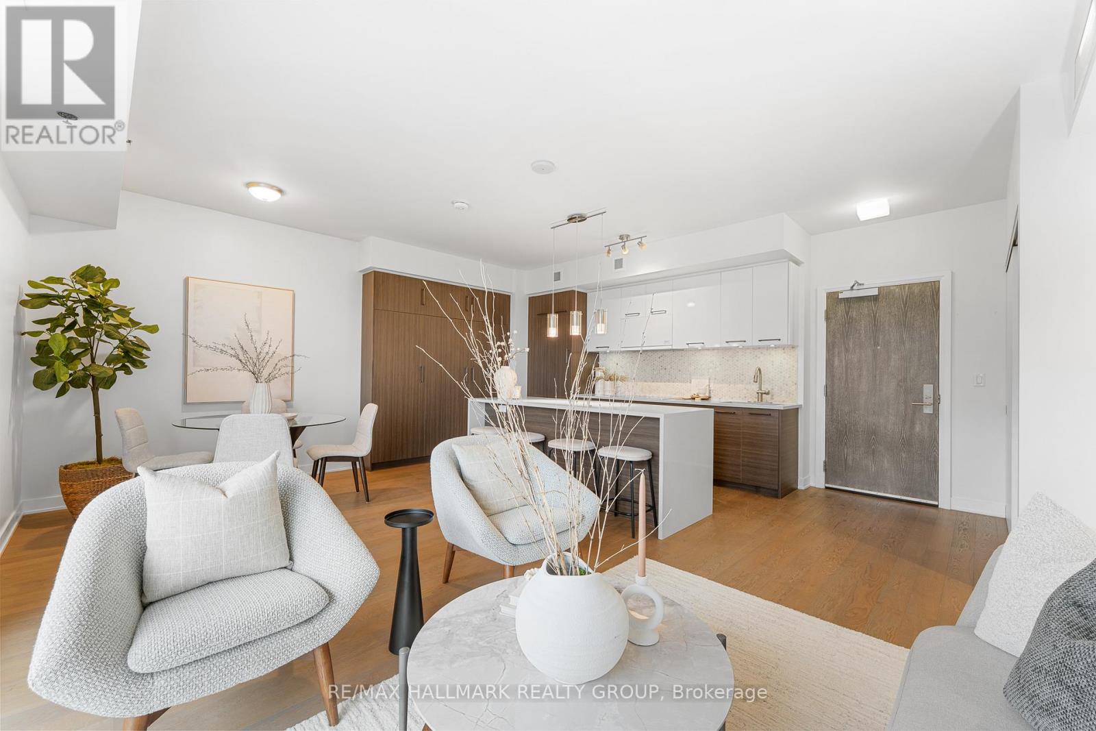 1007 - 428 Sparks Street, Ottawa, Ontario  K1R 0B3 - Photo 11 - X12594408