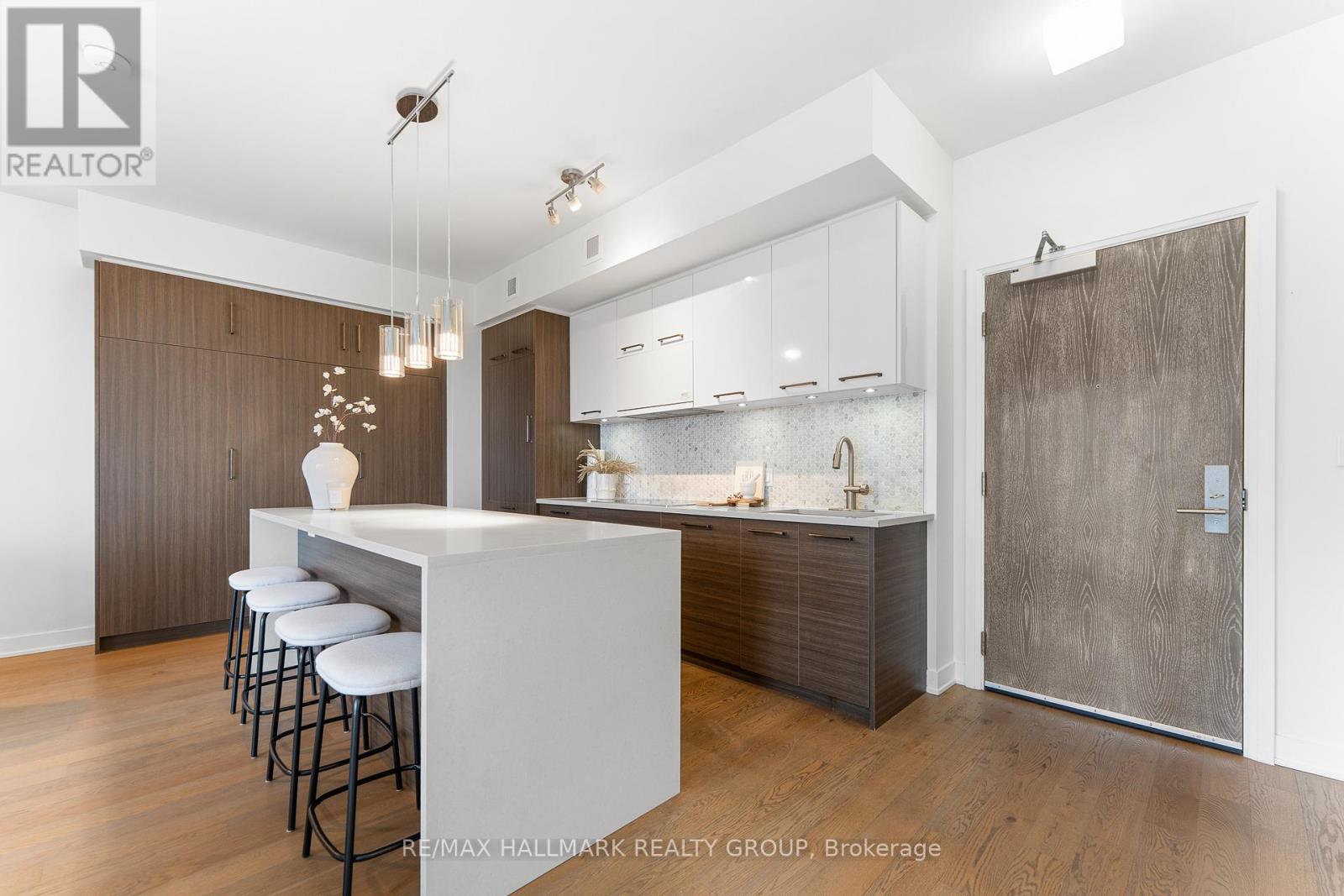 1007 - 428 Sparks Street, Ottawa, Ontario  K1R 0B3 - Photo 18 - X12594408