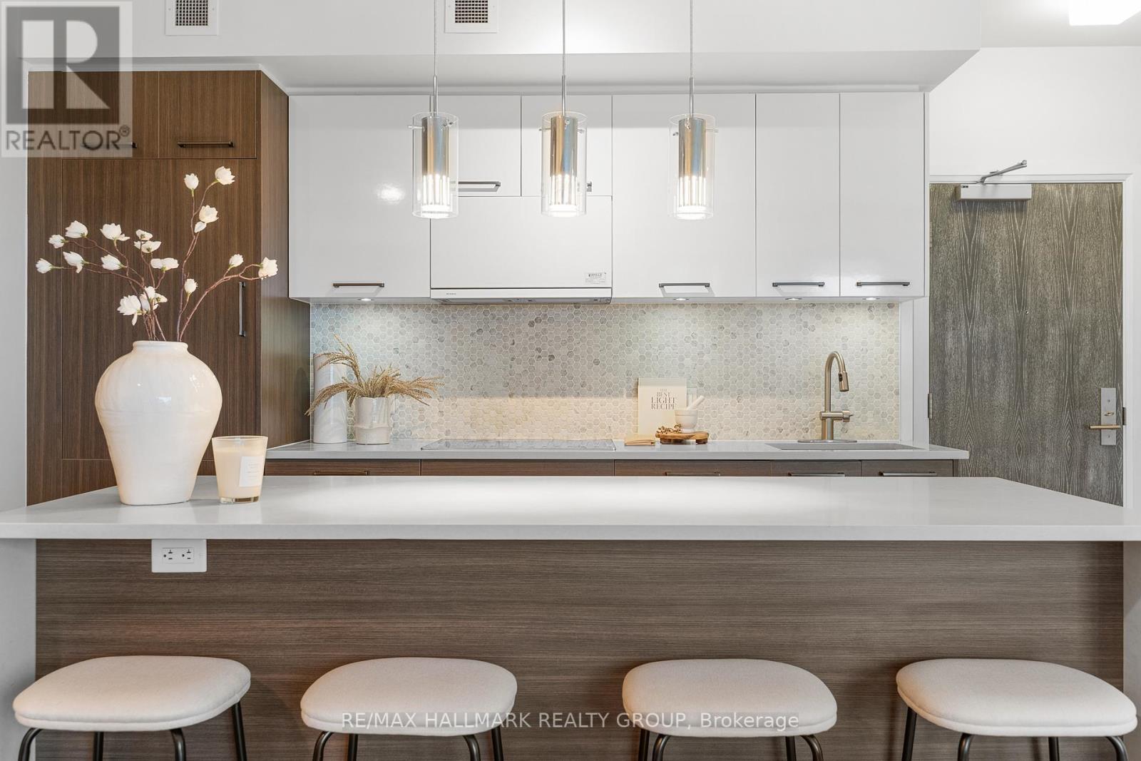 1007 - 428 Sparks Street, Ottawa, Ontario  K1R 0B3 - Photo 19 - X12594408