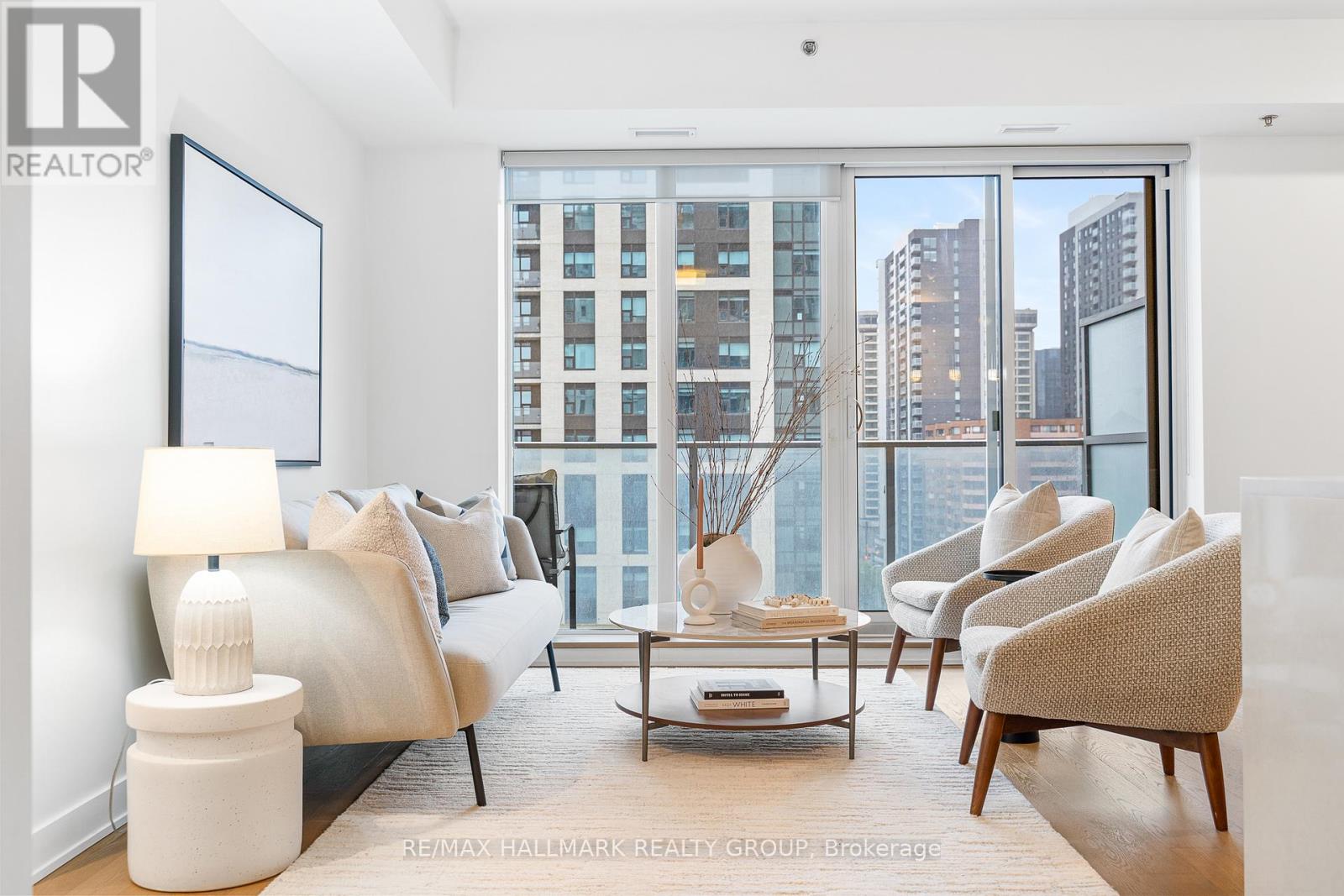 1007 - 428 Sparks Street, Ottawa, Ontario  K1R 0B3 - Photo 7 - X12594408