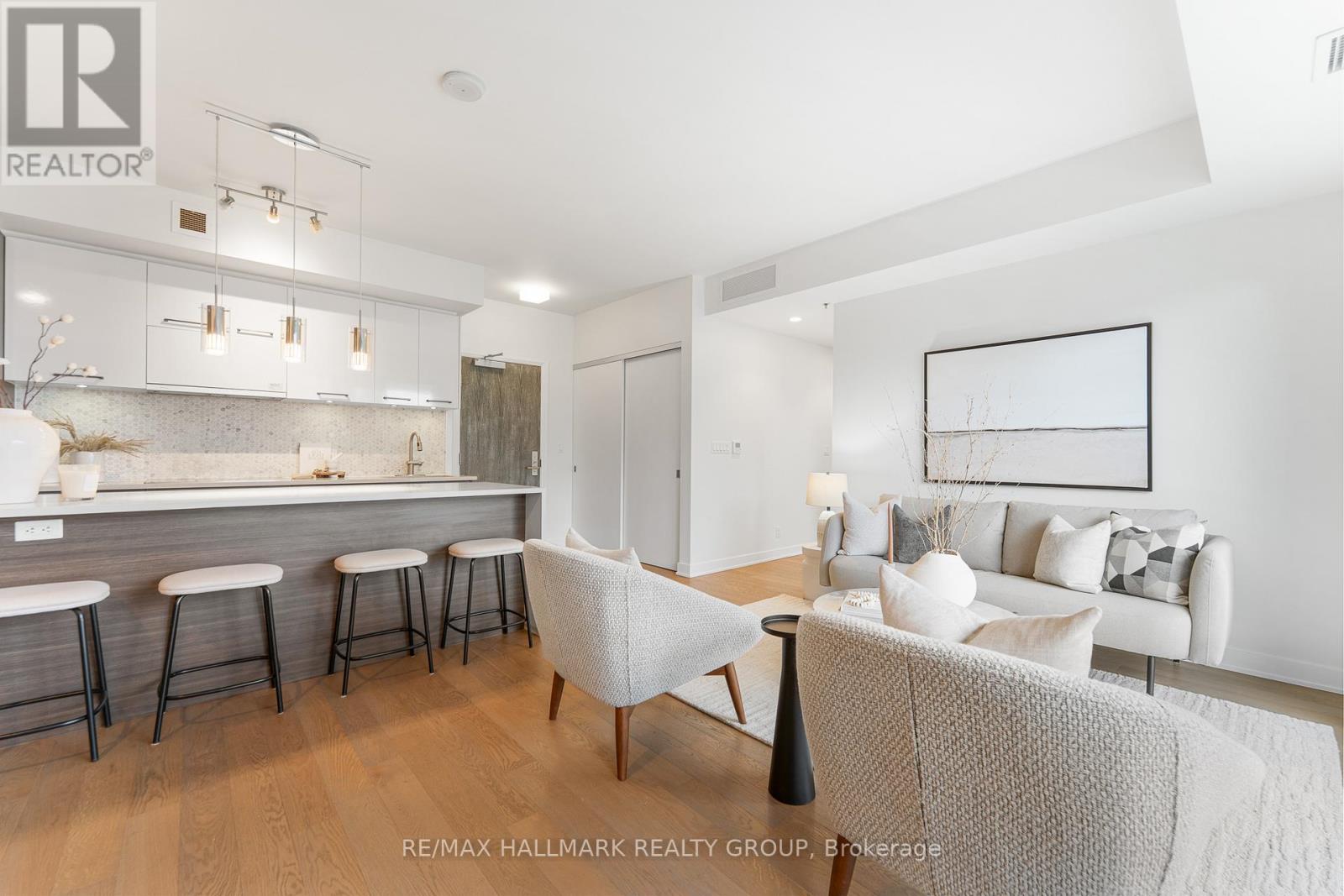 1007 - 428 Sparks Street, Ottawa, Ontario  K1R 0B3 - Photo 9 - X12594408