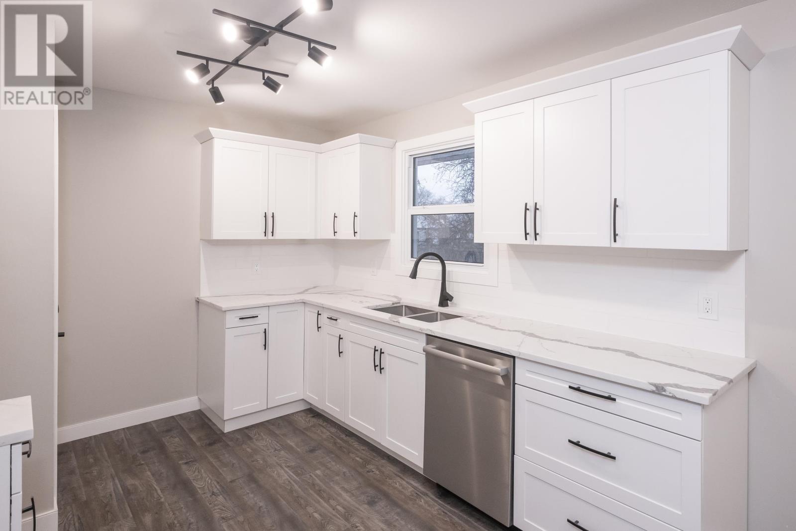 77 Gertrude Ave, Thunder Bay, Ontario  P7A 6V6 - Photo 15 - TB253592