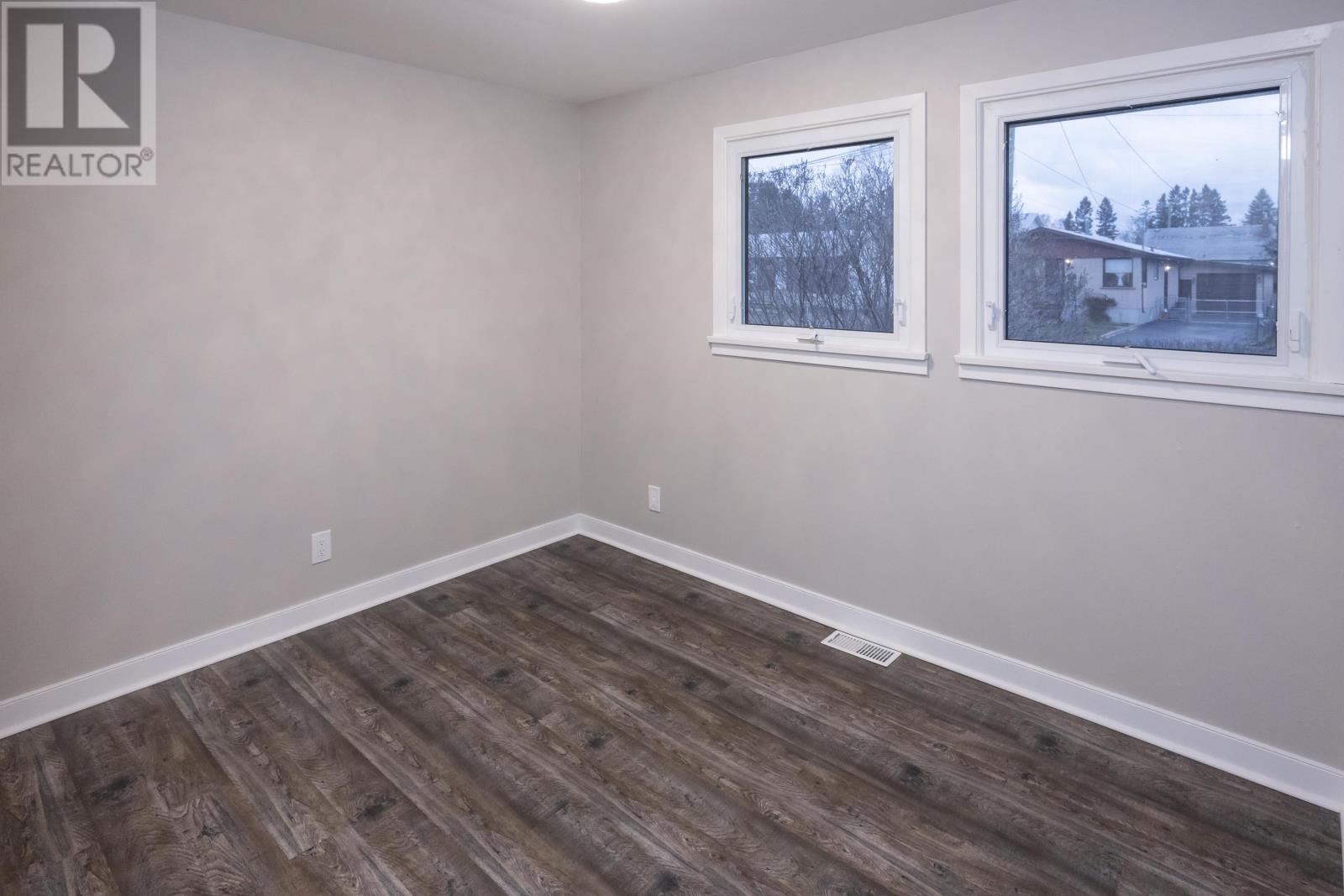 77 Gertrude Ave, Thunder Bay, Ontario  P7A 6V6 - Photo 29 - TB253592