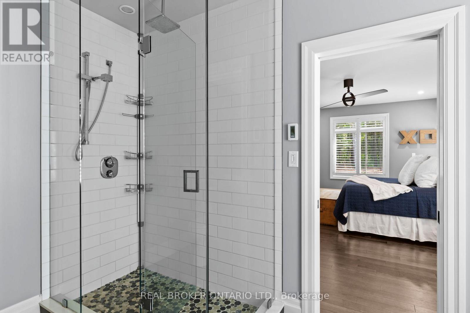 49 Sydenham Trail W, Clearview, Ontario L0M 1H0 - Photo 28 - S12409351