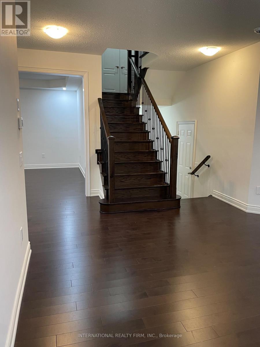 221 Etheridge Avenue N, Milton, Ontario  L9E 1H6 - Photo 8 - W12588832