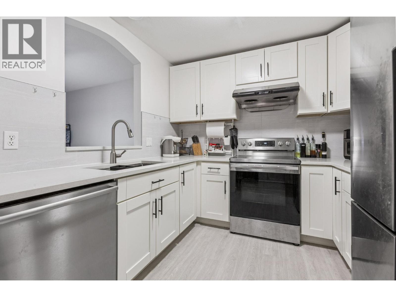 215 8180 Jones Road, Richmond, British Columbia  V6Y 3Z6 - Photo 13 - R3071435